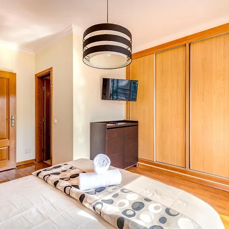 Casa Fuseta | 4br Near The Moncarapacho